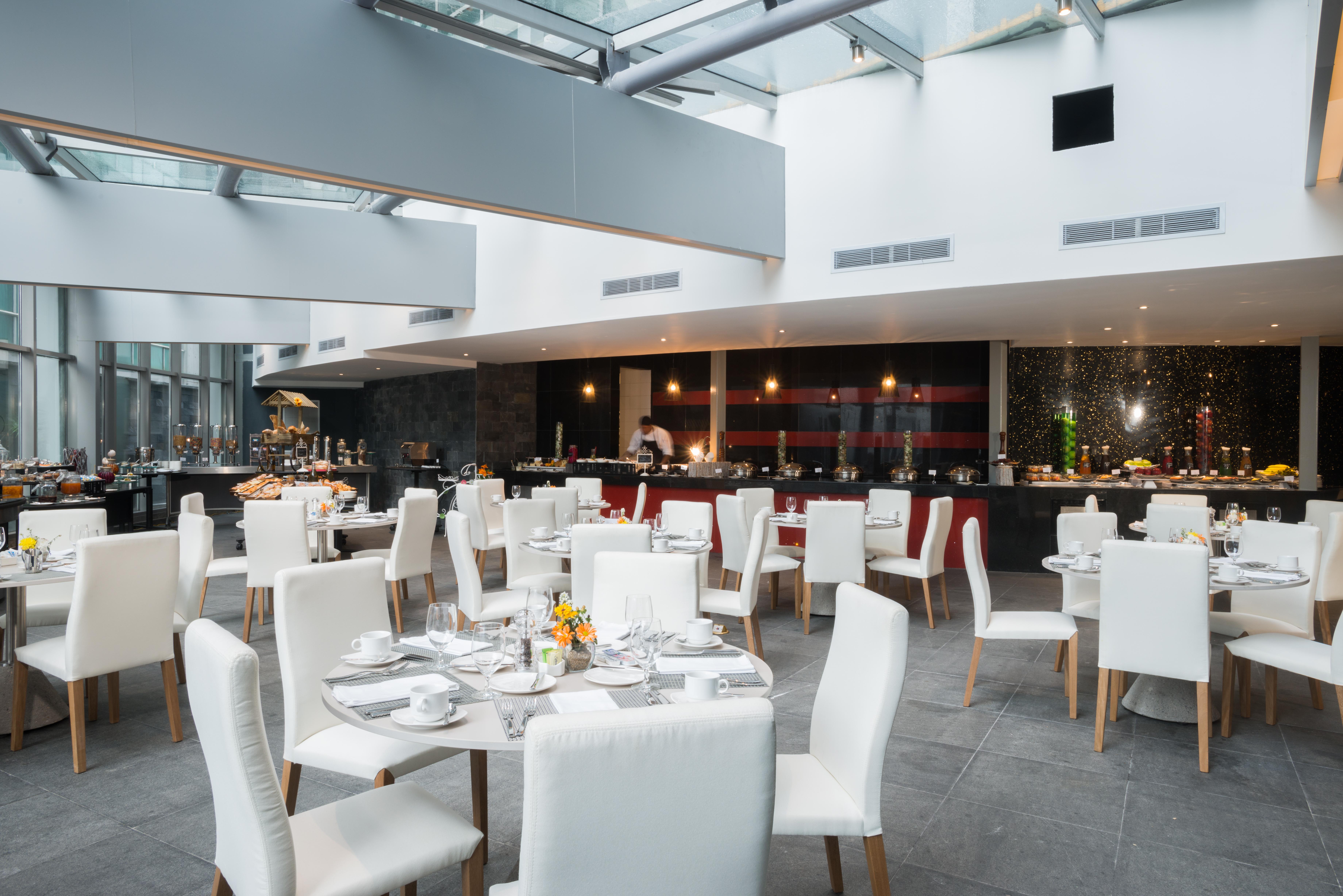 Hotel Las Americas Golden Tower Panama Luaran gambar The restaurant