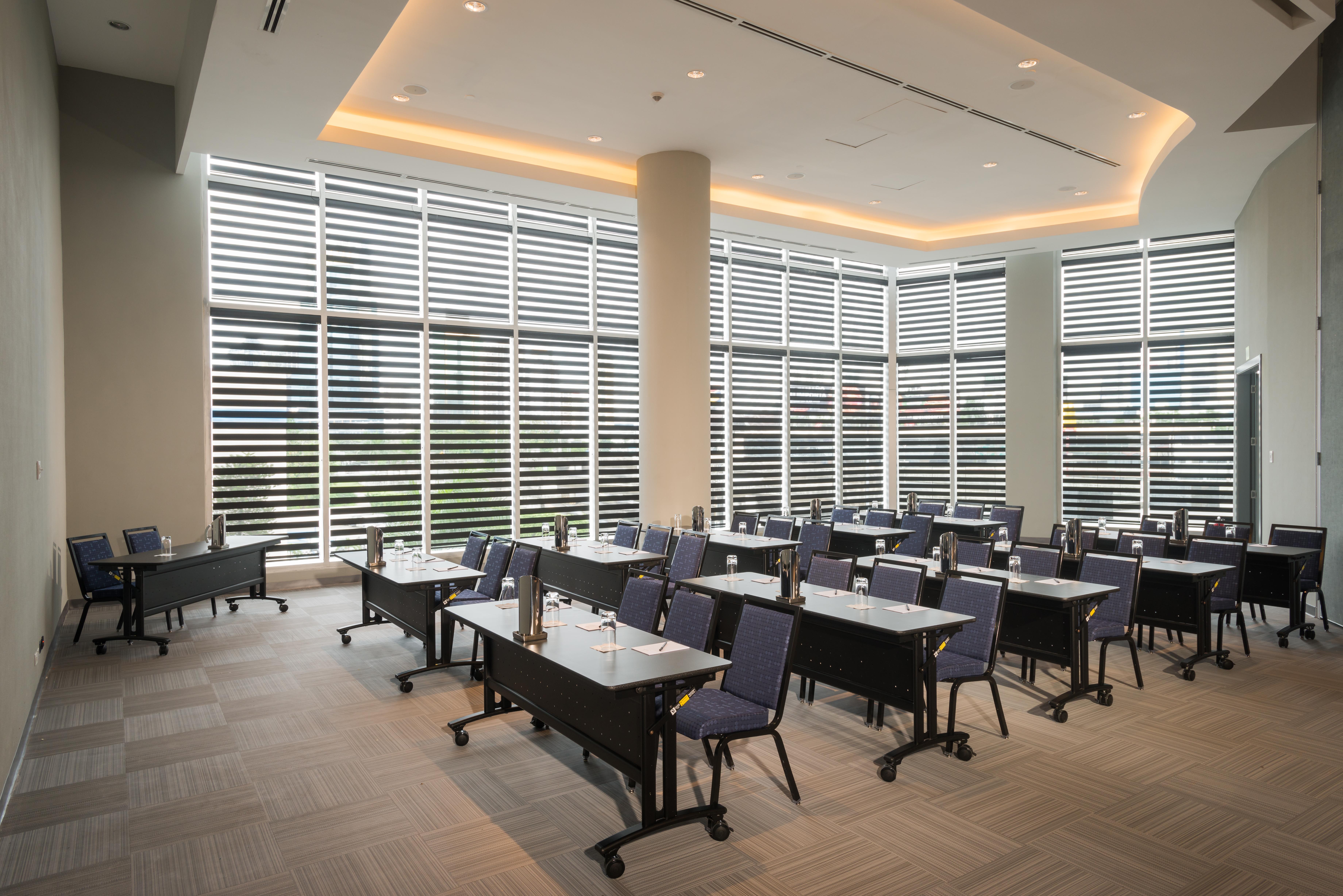 Hotel Las Americas Golden Tower Panama Luaran gambar The meeting room