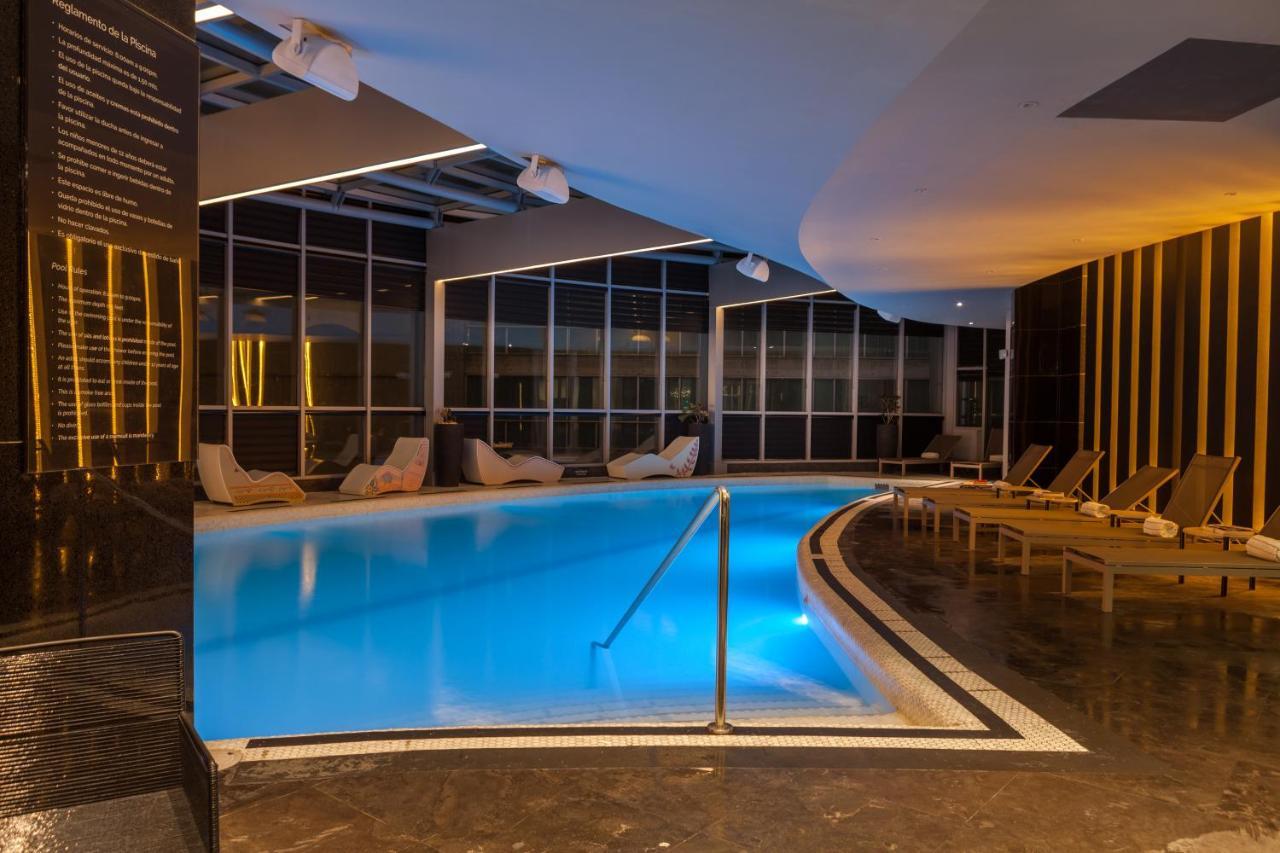 Hotel Las Americas Golden Tower Panama Luaran gambar Indoor pool